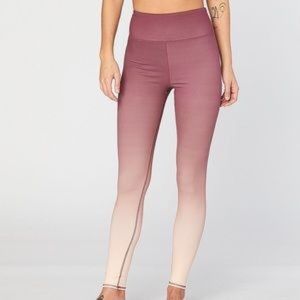 Threads 4 Thoughts leggings size M